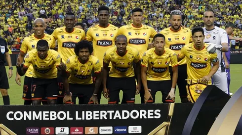 FBL-LIBERTADORES-BARCELONA-DEFENSOR-TEAM - Not Released (NR)
