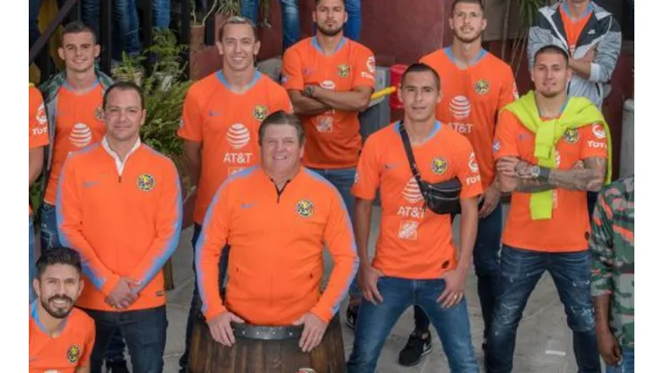 ¡Fue sin querer queriendo! Nico Castillo visita la casa del Chavo