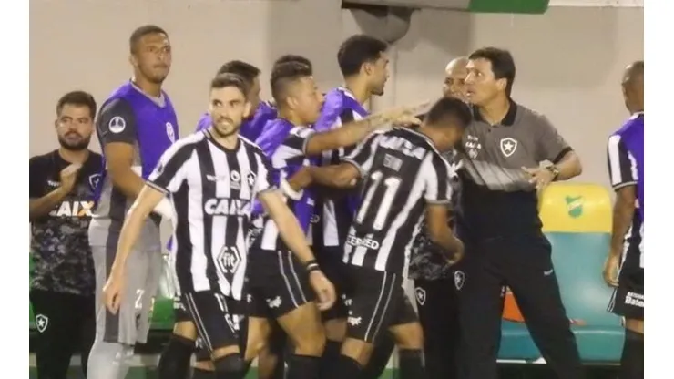 Valencia celebró con sus compañeros la clasificación