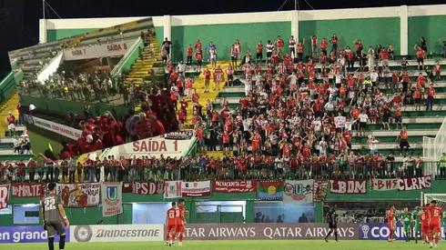 Los hinchas de La Calera en Brasil.