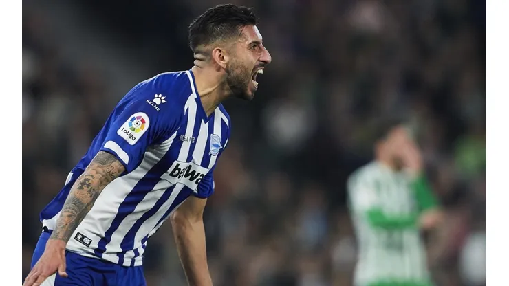 Maripán celebra su gol ante el Betis.