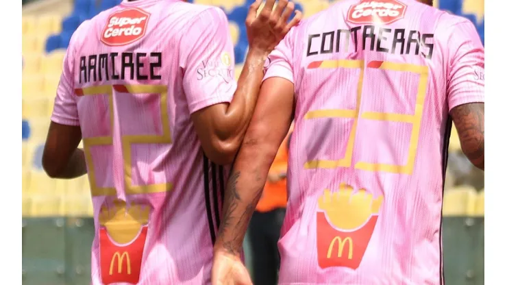 O'higgins mostró peculiares números en su camiseta hoy.