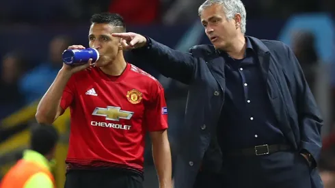 Alexis Sánchez hace pebre a Mourinho
