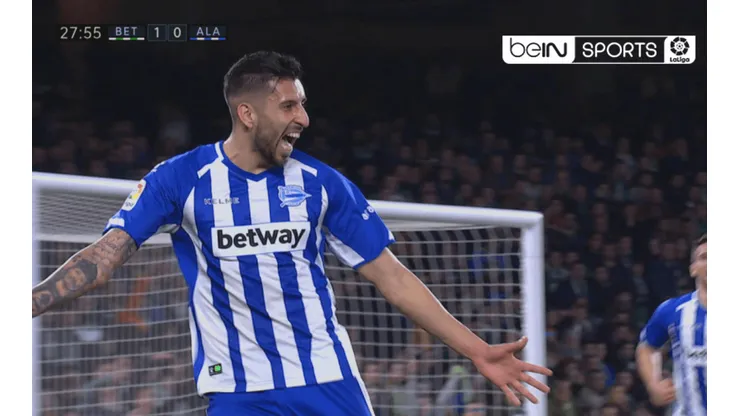 Maripán anotó el gol del empate de Alavés.