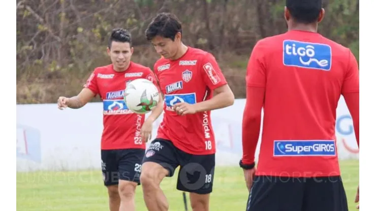 Matías Fernández ya entrenó a la par en Junior