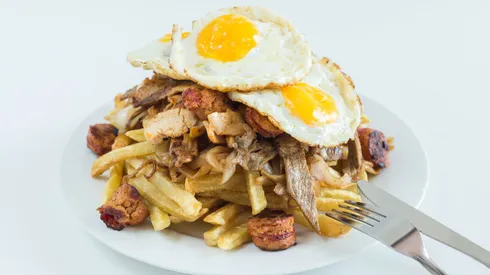 Chorrillana, french fries, fried onion, sausages and fried eggs with white background xkwx chorrillana, lunch, unhealthy, fatty, fry, tasty, orange, dish, chilean, french, sausage, crunchy, food, egg, fries, taste, yellow, potatoes, breakfast, chips, plate, fat, french fries, eggs, fastfood, onion, sausages, white, background, dig, launch