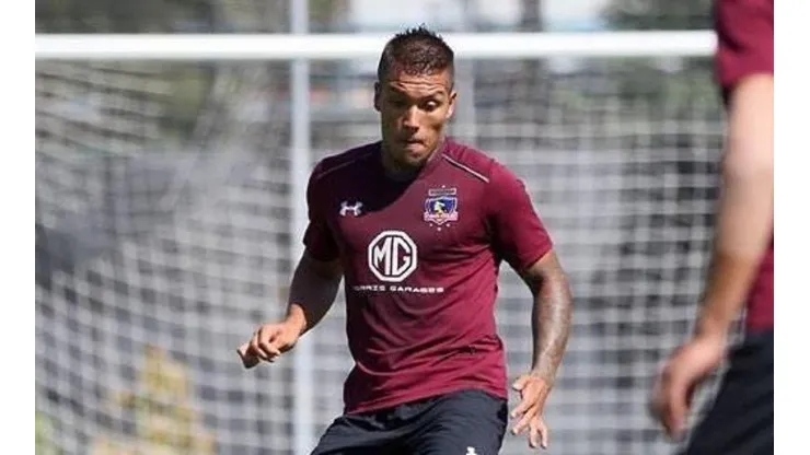 Parraguez asoma como titular para el duelo del domingo contra Unión