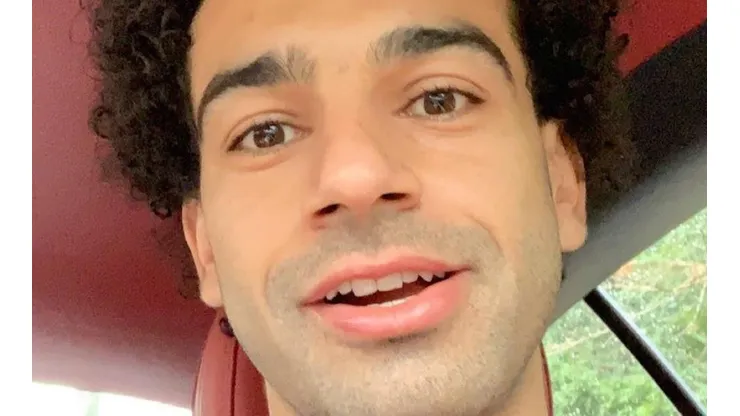 ¡Nuevo jugador! Mohamed Salah se afeitó y quedó irreconocible