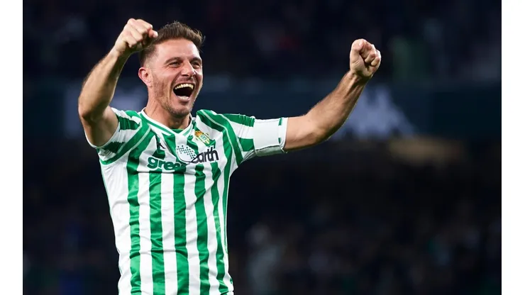 Joaquín celebrando su gol olímpico
