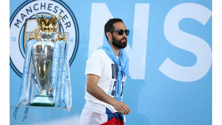 Pumpido: "Bravo tiene 5 años más en la élite del fútbol"