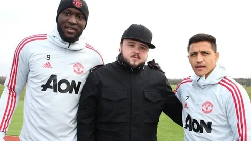 John Bradley en el entrenamiento de Manchester United
