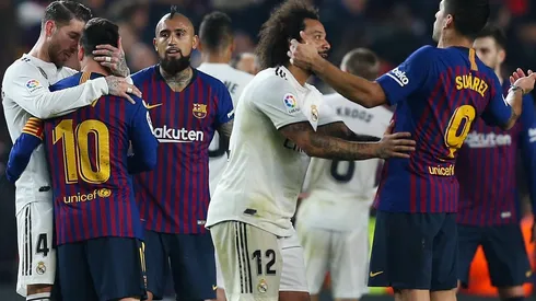 Vidal y Messi se saludan con Ramos mientras Suárez pelea con Marcelo