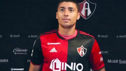 Esteban Carvajal es presentado en Atlas de México