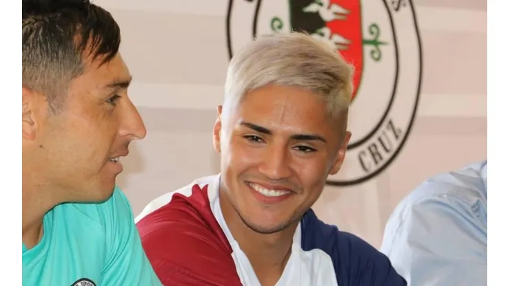 Gaete sonrió en su presentación, pero ni una sola palabra