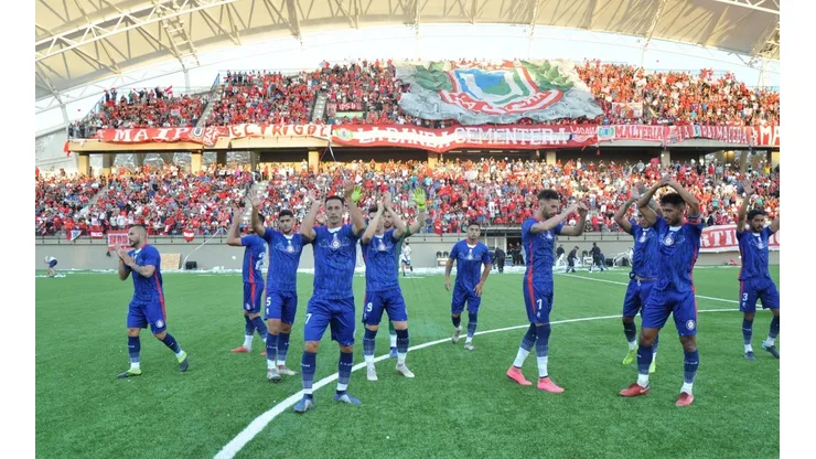 Unión La Calera durante la inauguración del Estadio Nicolás Chahuán en amistoso ante Coquimbo Unido