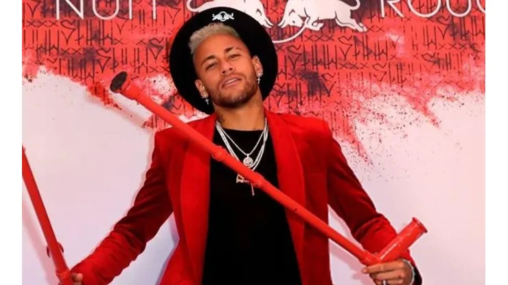 De rojo pasó el delantero su cumpleaños