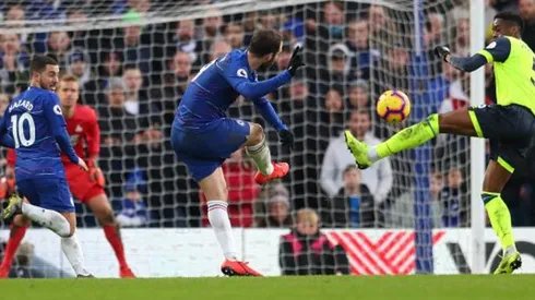 Higuaín anotó dos golazos en la paliza del Chelsea