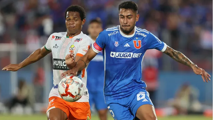 Emmanuel Ojeda busca una salida de la U.
