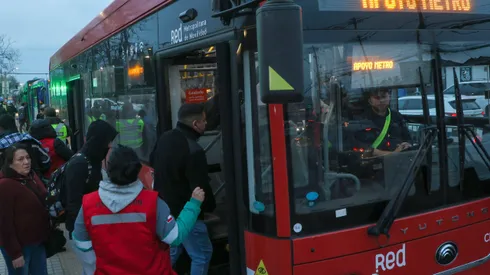 La tarjeta permite viajes en buses Red, Metro de Santiago y Tren Nos.