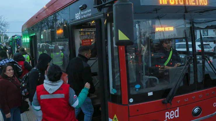 La tarjeta permite viajes en buses Red, Metro de Santiago y Tren Nos.