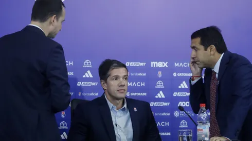 Cristian Caamaño no cree la explicación de la directiva de la U respecto a la llegada tardía de Formiliano.