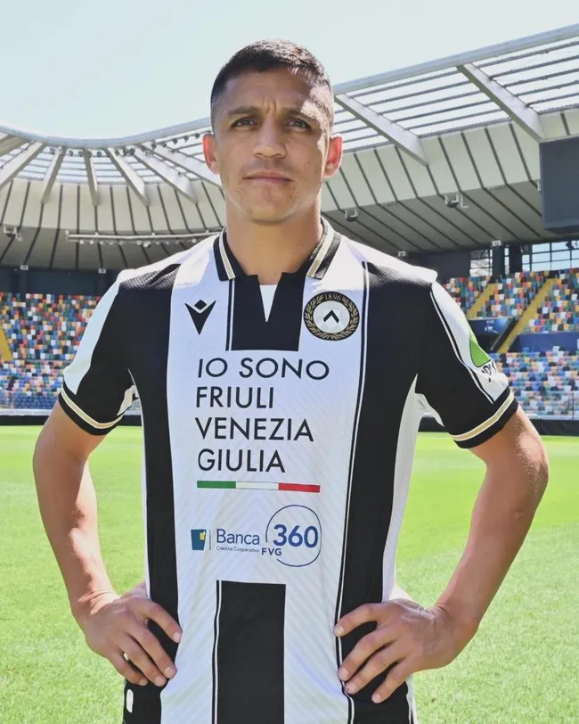 Alexis Sánchez todavía no puede debutar con el Udinese y pierde terreno en el inicio de la temporada. Foto: Comunicaciones Udinese.