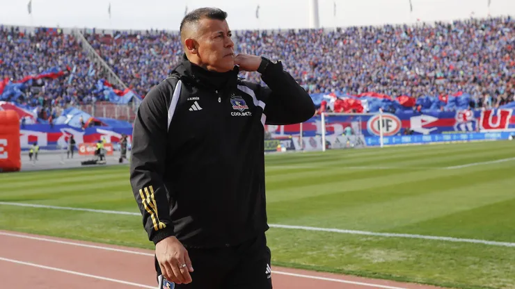 Jorge Almirón puso un equipo defensivo en Colo Colo ante la U.