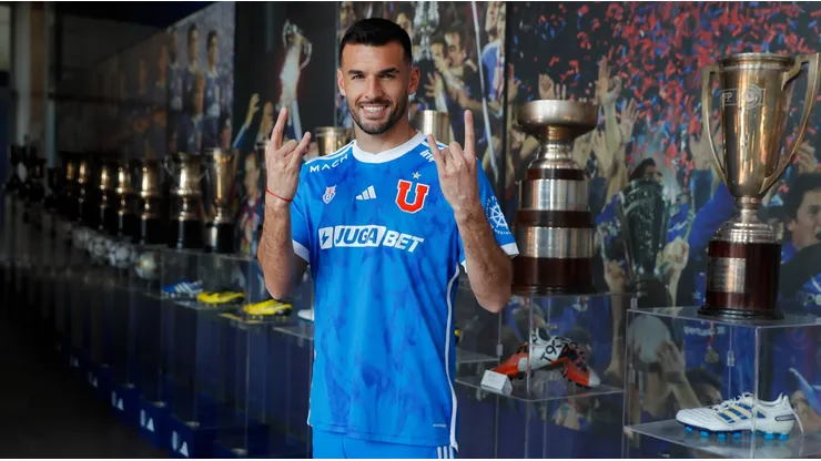 El uruguayo Fabricio Formiliano es el tercer refuerzo en U. de Chile.