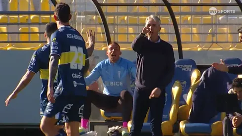 El DT de la UC se las agarró con Tomás Asta-Buruaga