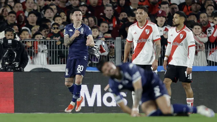 Rodrigo Echeverria, el Diablito chileno que es portada de Olé.