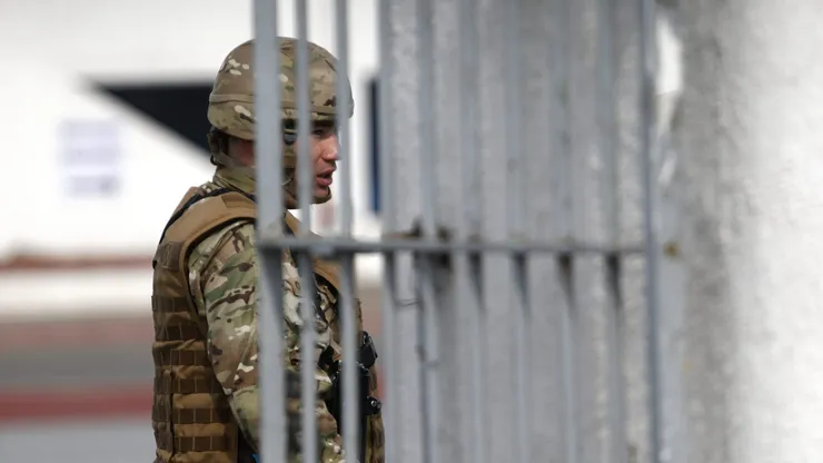 Militares
