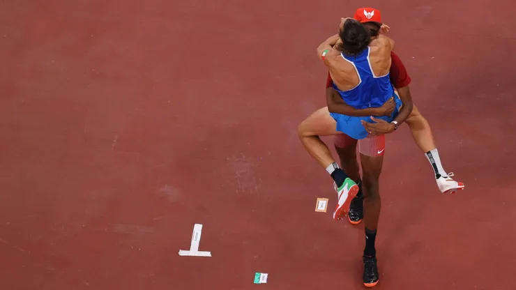 Gianmarco Tamberi y Mutaz Essa Barshim compartieron el oro en Tokio 2020.