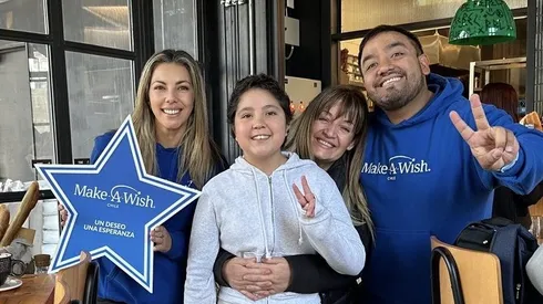 Está en un curso una colecta para niños.