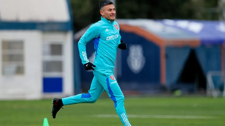 Charles Aránguiz toma resguardos junto a la U.