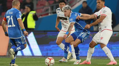 Maximiliano Guerrero es mirado desde Portugal.