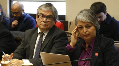 inistro Mario Marcel y ministra Jeanette Jara en la Comisión de Trabajo del Senado.