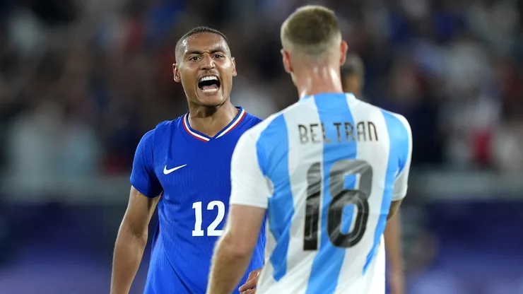 Enzo Millot se burla de Argentina.