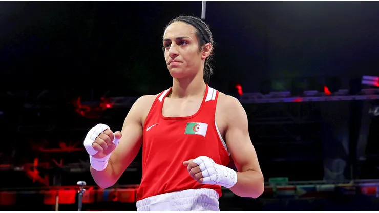 Imane Khelif sigue en el ojo del huracán en París 2024.
