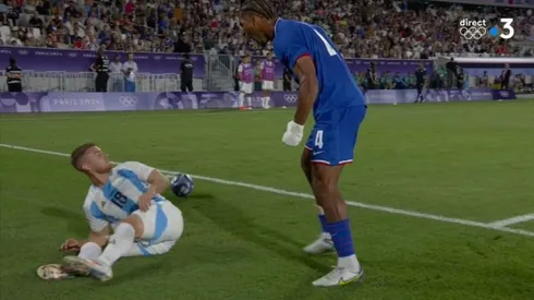 Badé celebra en la cara de Beltrán un saque de fondo