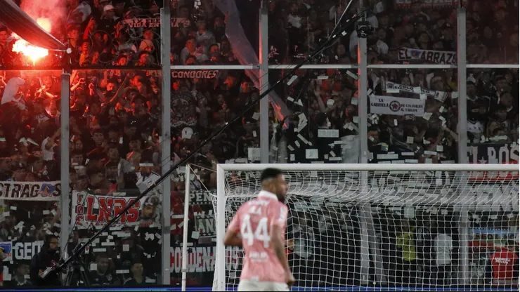Mauricio Isla recordó el día en el el Monumental le gritó de todo.