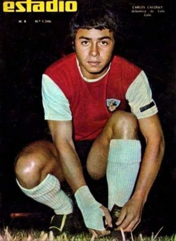 La camiseta roja de Colo Colo ya se utilizó en los años 70 (Archivo)