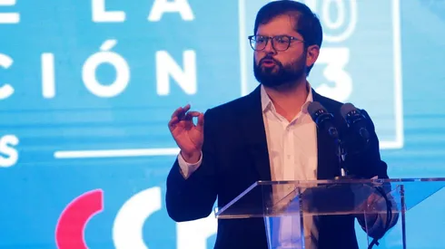 Presidente critica proyecto que favorece a Isapres