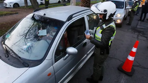 ¿Quiénes tienen restricción vehicular y en qué comunas de Santiago?