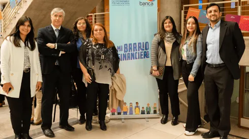 Lanzamiento del curso 'Manos a la Obra'