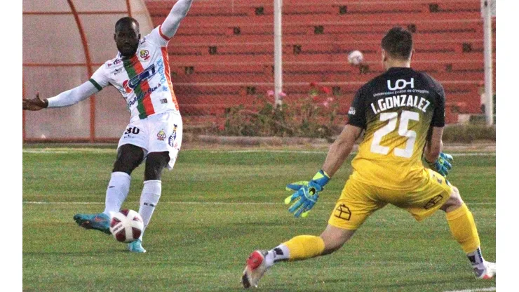Cobresal ganó gracias al gol de Cecilio Waterman.