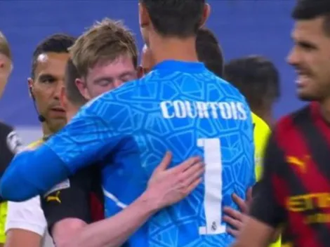 Hicieron las paces: el abrazo entre De Bruyne y Courtois