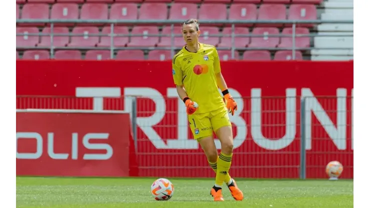 Para variar: Tiane es candidata a mejor arquera de la liga de Francia