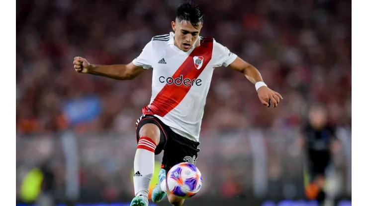Pablo Solari estuvo 30 minutos en el Superclásico para ser figura.