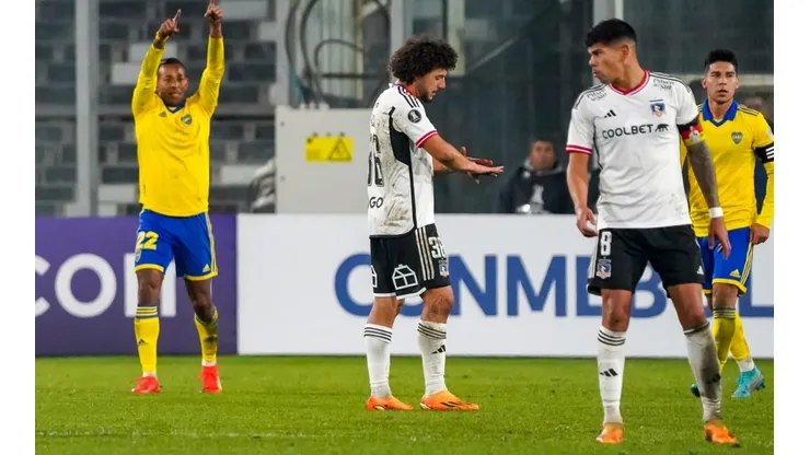 Maximiliano Falcón instantes después de regalarle el segundo gol a Boca Juniors.