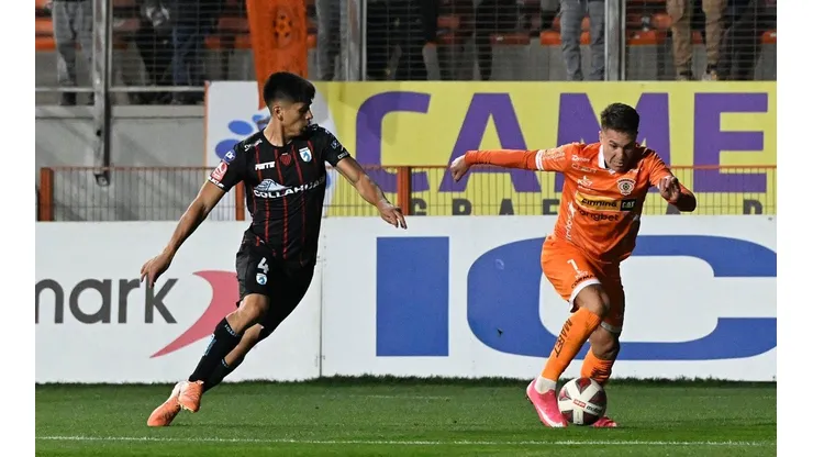 Cobreloa se metió entre los tres primeros